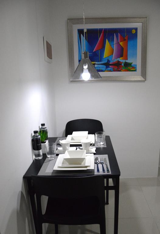 Jazz Makati Luxury Apartment Manila Exteriör bild