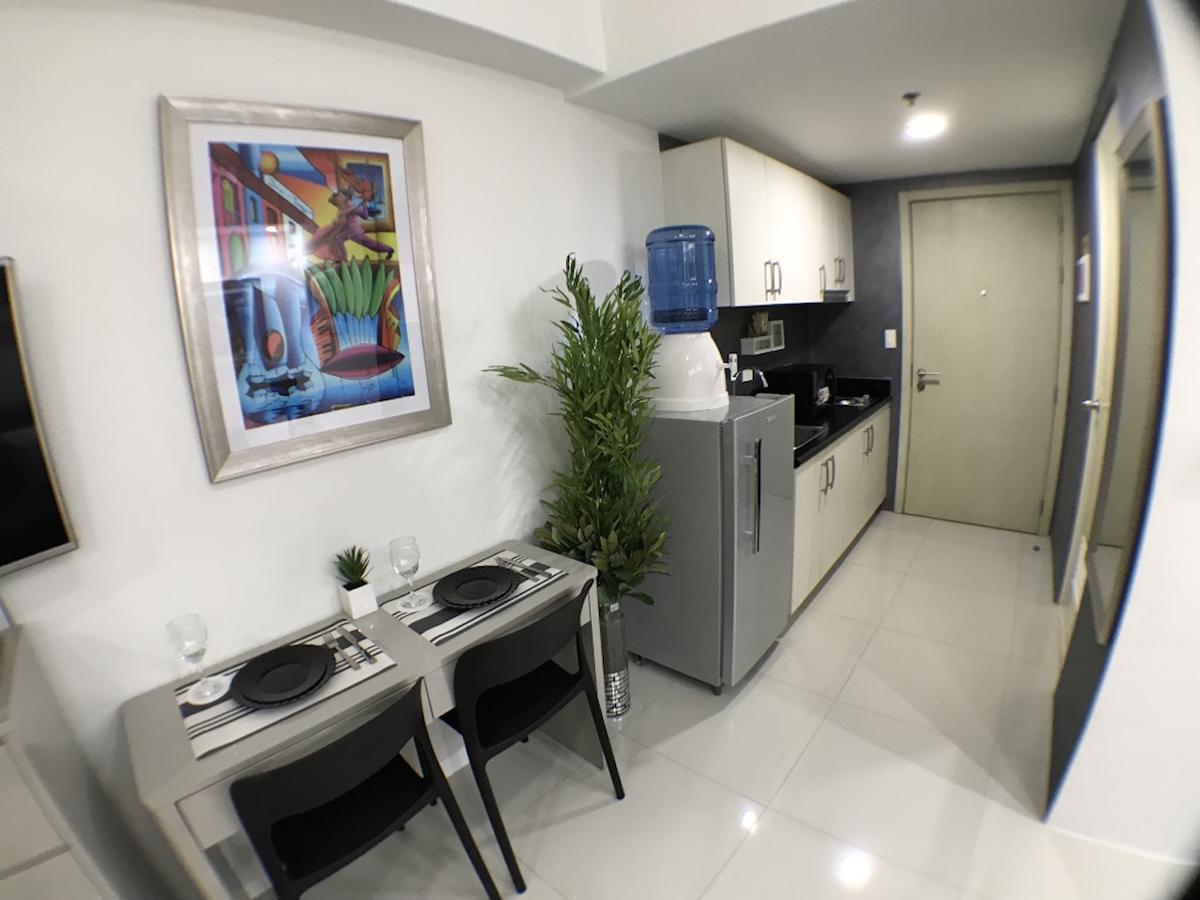 Jazz Makati Luxury Apartment Manila Exteriör bild