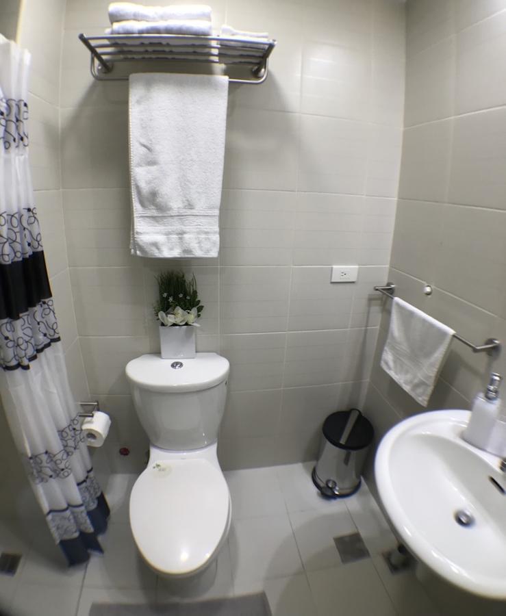 Jazz Makati Luxury Apartment Manila Exteriör bild